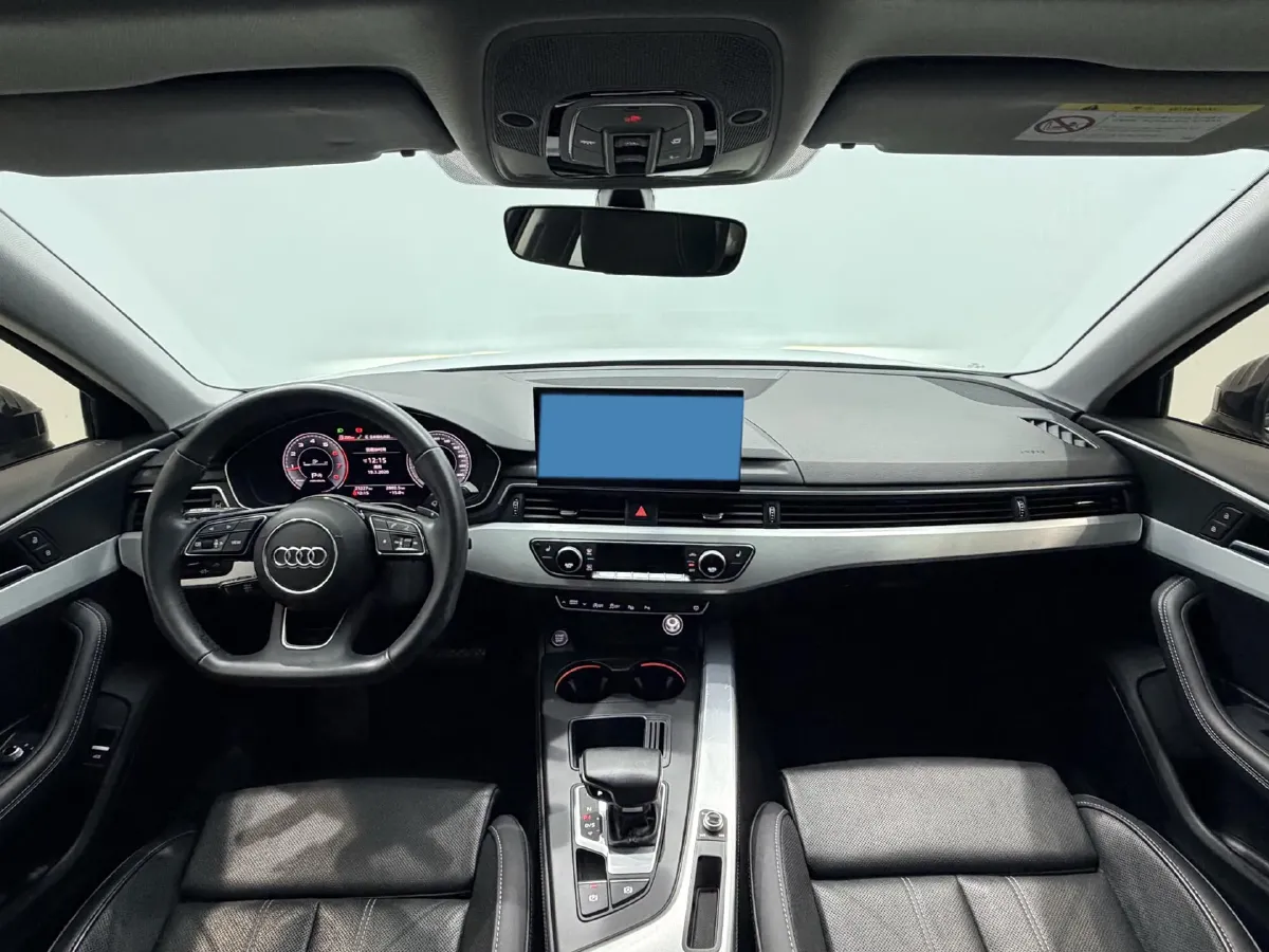 2022 Audi A4L 2.0T 190HP L4 7DCT,autocango,china used car exporter,china ev exporter,chinese used car exporter,chinese used ev exporter