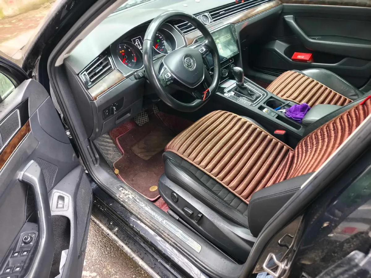 2017 Volkswagen Magotan 1.8T 180HP L4 7DCT,autocango,china used car exporter,china ev exporter,chinese used car exporter,chinese used ev exporter