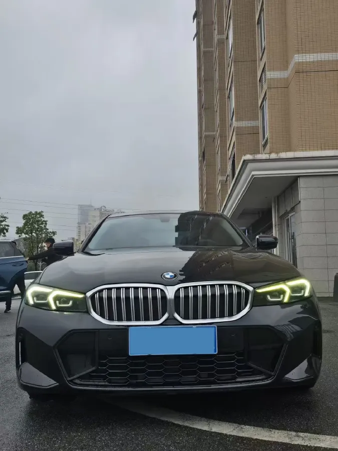 2023 BMW 3 Series 2.0T 156HP L4 8AT,autocango,china used car exporter,china ev exporter,chinese used car exporter,chinese used ev exporter