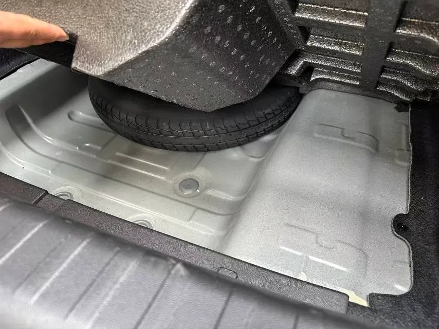 2024 DongFeng Aeolus YiXuan 1.5L 125HP L4 6DCT,autocango,china used car exporter,china ev exporter,chinese used car exporter,chinese used ev exporter