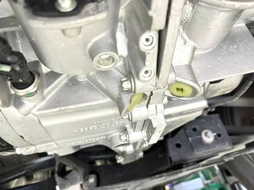 2024 DongFeng Aeolus YiXuan 1.5L 125HP L4 6DCT,autocango,china used car exporter,china ev exporter,chinese used car exporter,chinese used ev exporter