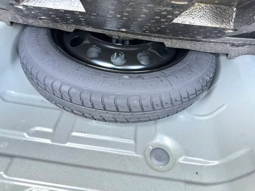 2024 DongFeng Aeolus YiXuan 1.5L 125HP L4 6DCT,autocango,china used car exporter,china ev exporter,chinese used car exporter,chinese used ev exporter