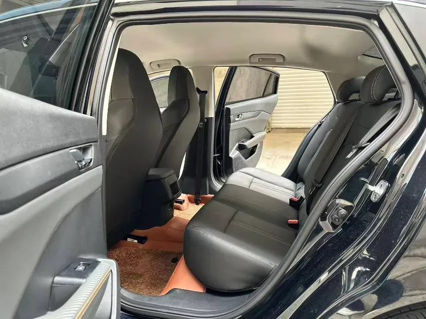 2024 DongFeng Aeolus YiXuan 1.5L 125HP L4 6DCT,autocango,china used car exporter,china ev exporter,chinese used car exporter,chinese used ev exporter