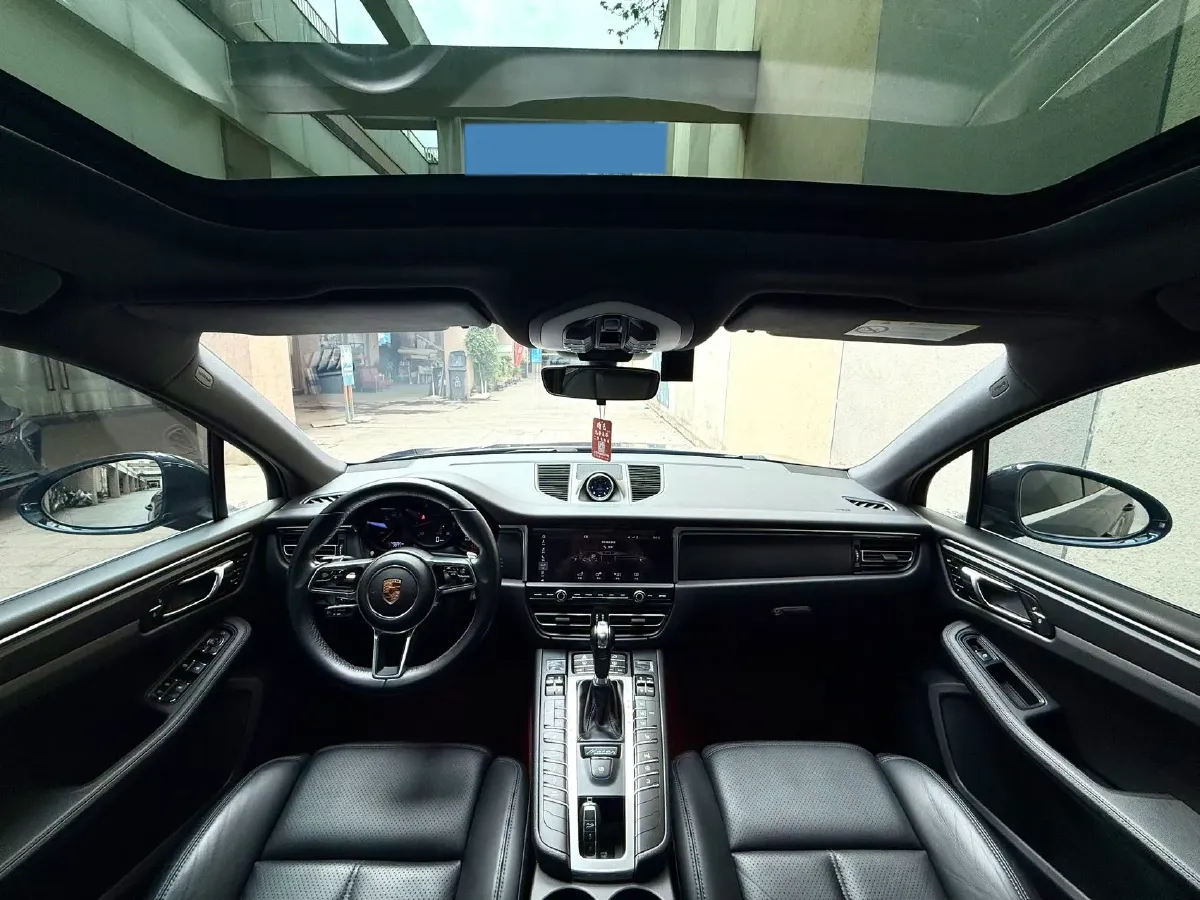 2018 Porsche Macan 2.0T 252HP L4 7DCT,autocango,china used car exporter,china ev exporter,chinese used car exporter,chinese used ev exporter