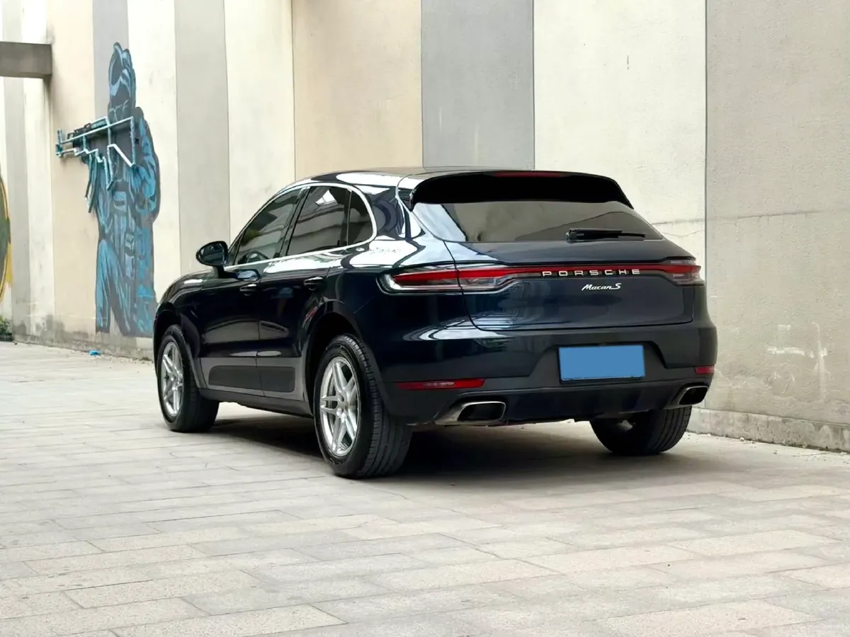 2018 Porsche Macan 2.0T 252HP L4 7DCT,autocango,china used car exporter,china ev exporter,chinese used car exporter,chinese used ev exporter