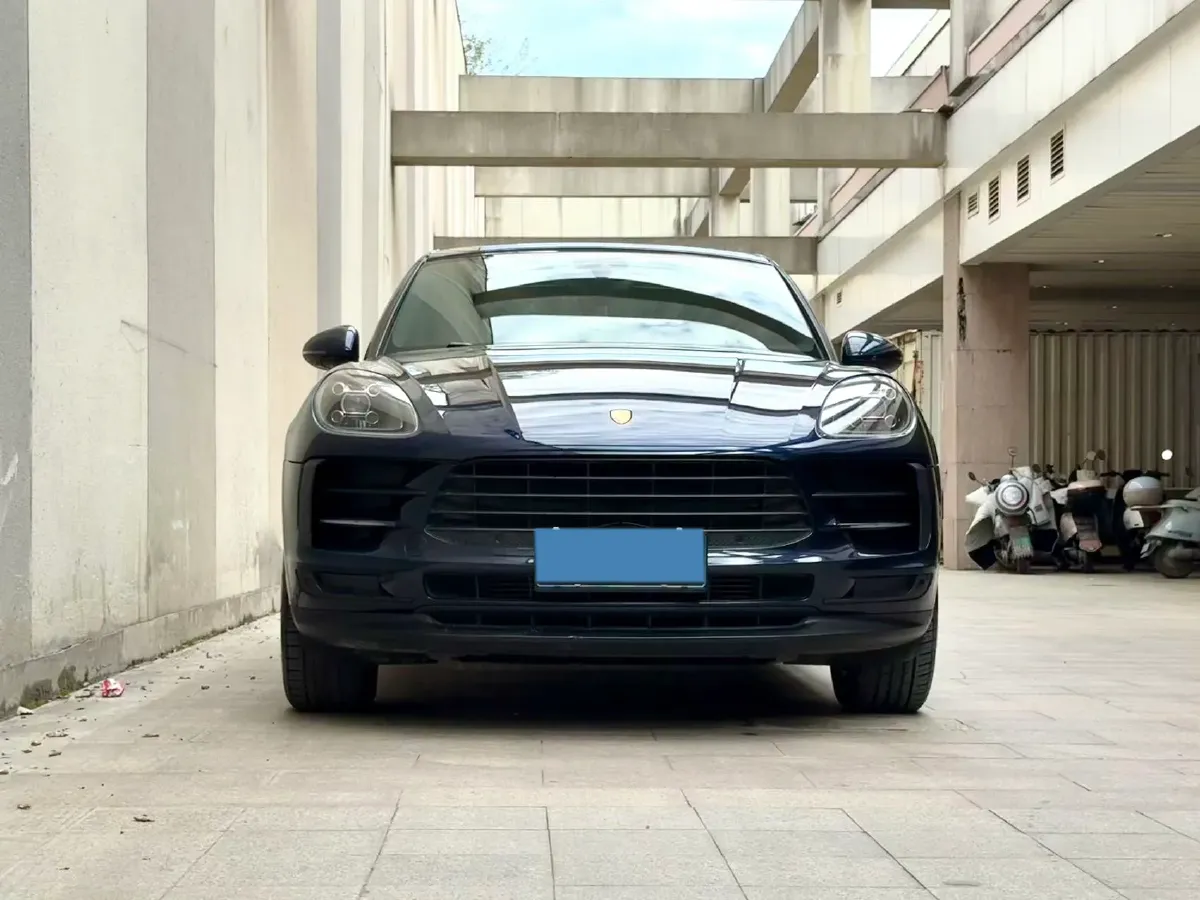 2018 Porsche Macan 2.0T 252HP L4 7DCT,autocango,china used car exporter,china ev exporter,chinese used car exporter,chinese used ev exporter