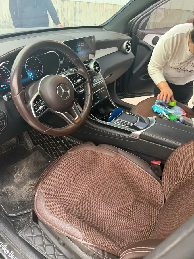 2021 Mercedes-Benz GLC Class 2.0T 197HP L4 9AT,autocango,china used car exporter,china ev exporter,chinese used car exporter,chinese used ev exporter