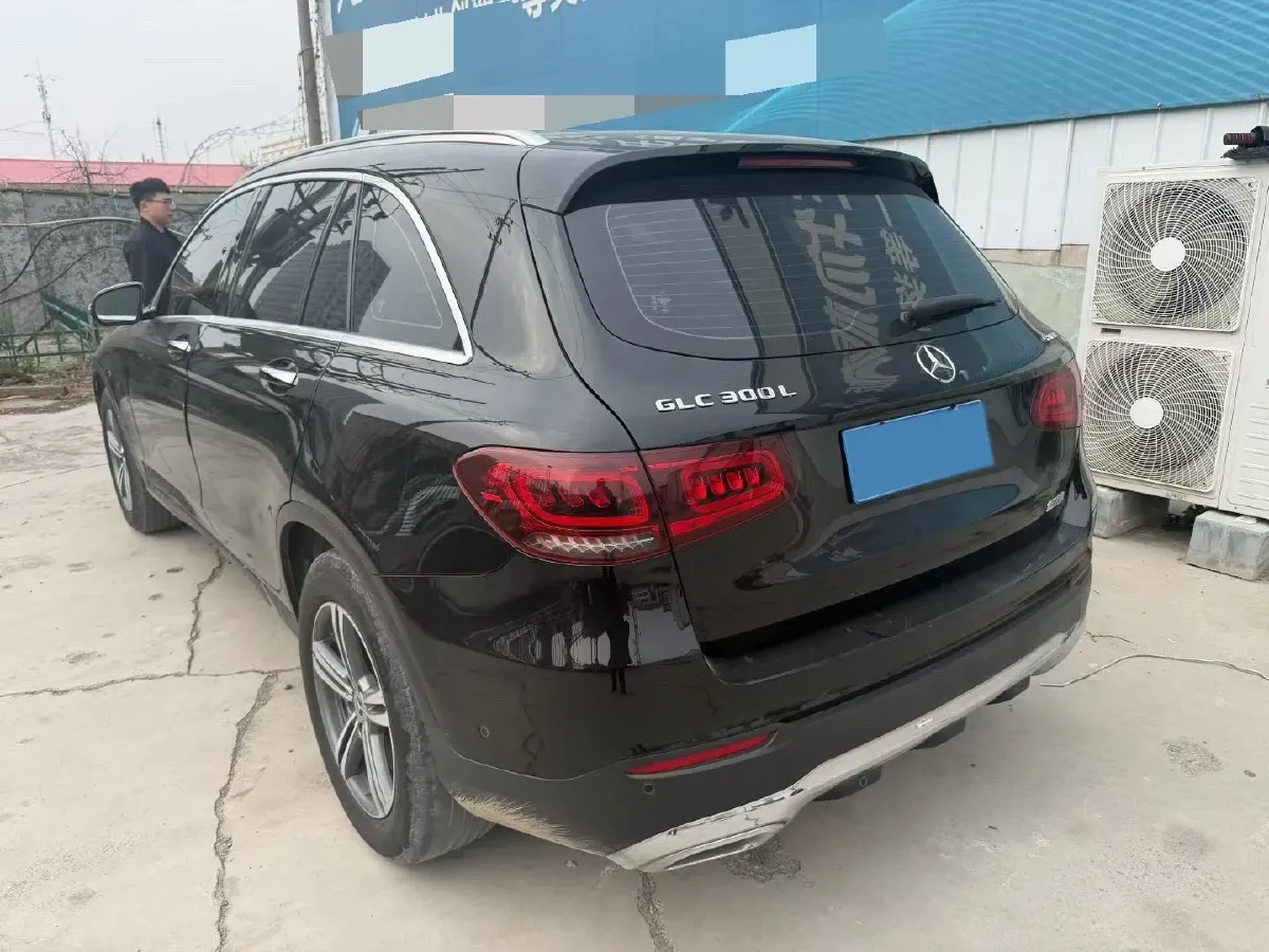 2021 Mercedes-Benz GLC Class 2.0T 197HP L4 9AT,autocango,china used car exporter,china ev exporter,chinese used car exporter,chinese used ev exporter