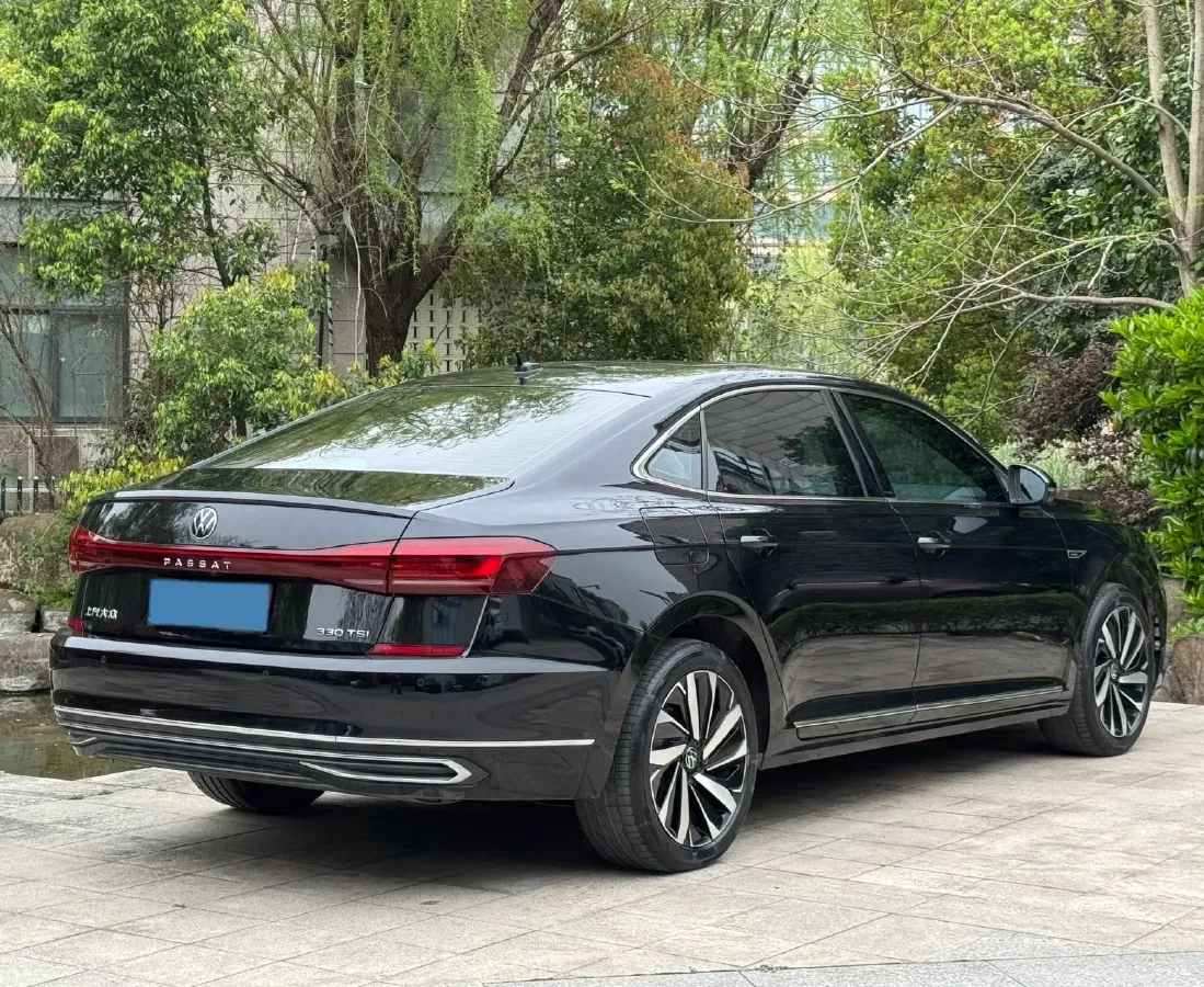 2023 Volkswagen Passat 2.0T 186HP L4 7DCT,autocango,china used car exporter,china ev exporter,chinese used car exporter,chinese used ev exporter