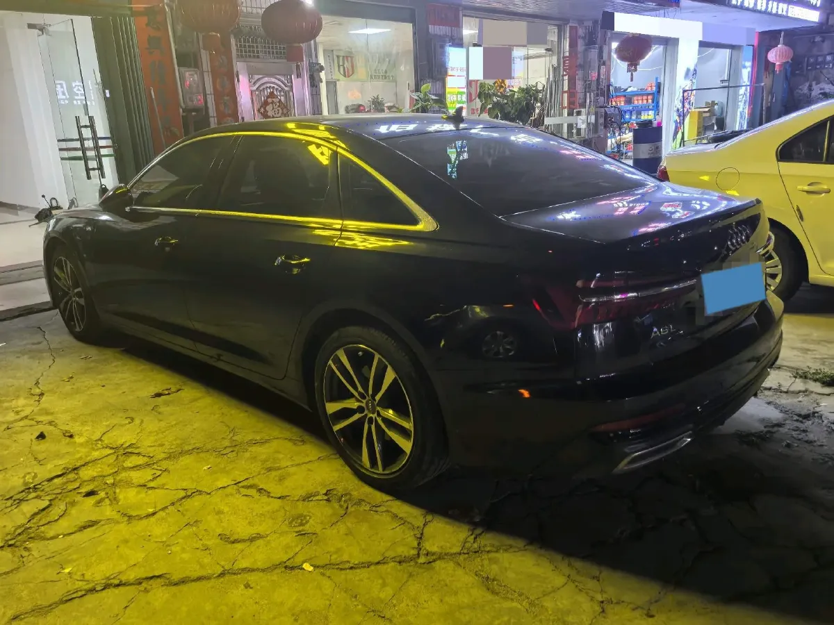 2021 Audi A6L 2.0T 190HP L4 7DCT,autocango,china used car exporter,china ev exporter,chinese used car exporter,chinese used ev exporter