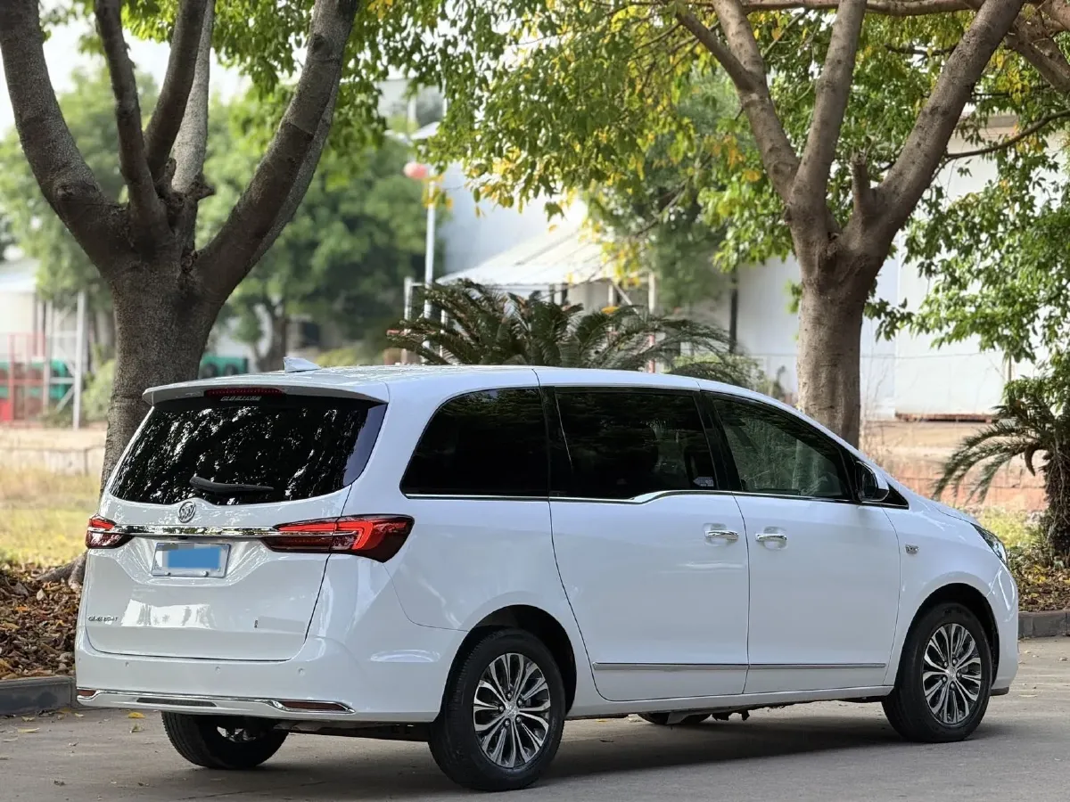 2021 Buick GL8 2.0T 237HP L4 9AT,autocango,china used car exporter,china ev exporter,chinese used car exporter,chinese used ev exporter