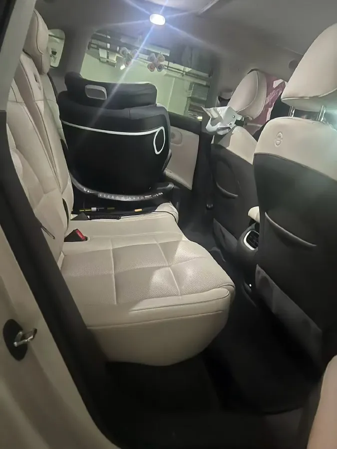 2023 IM LS6 BEV 71KWH,autocango,china used car exporter,china ev exporter,chinese used car exporter,chinese used ev exporter