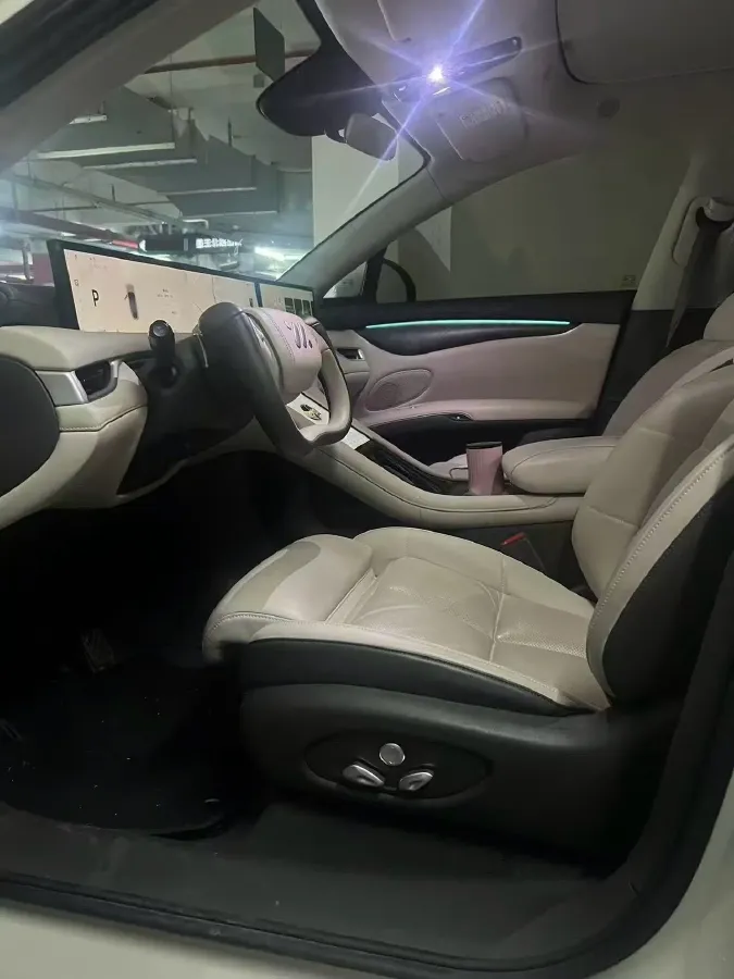 2023 IM LS6 BEV 71KWH,autocango,china used car exporter,china ev exporter,chinese used car exporter,chinese used ev exporter