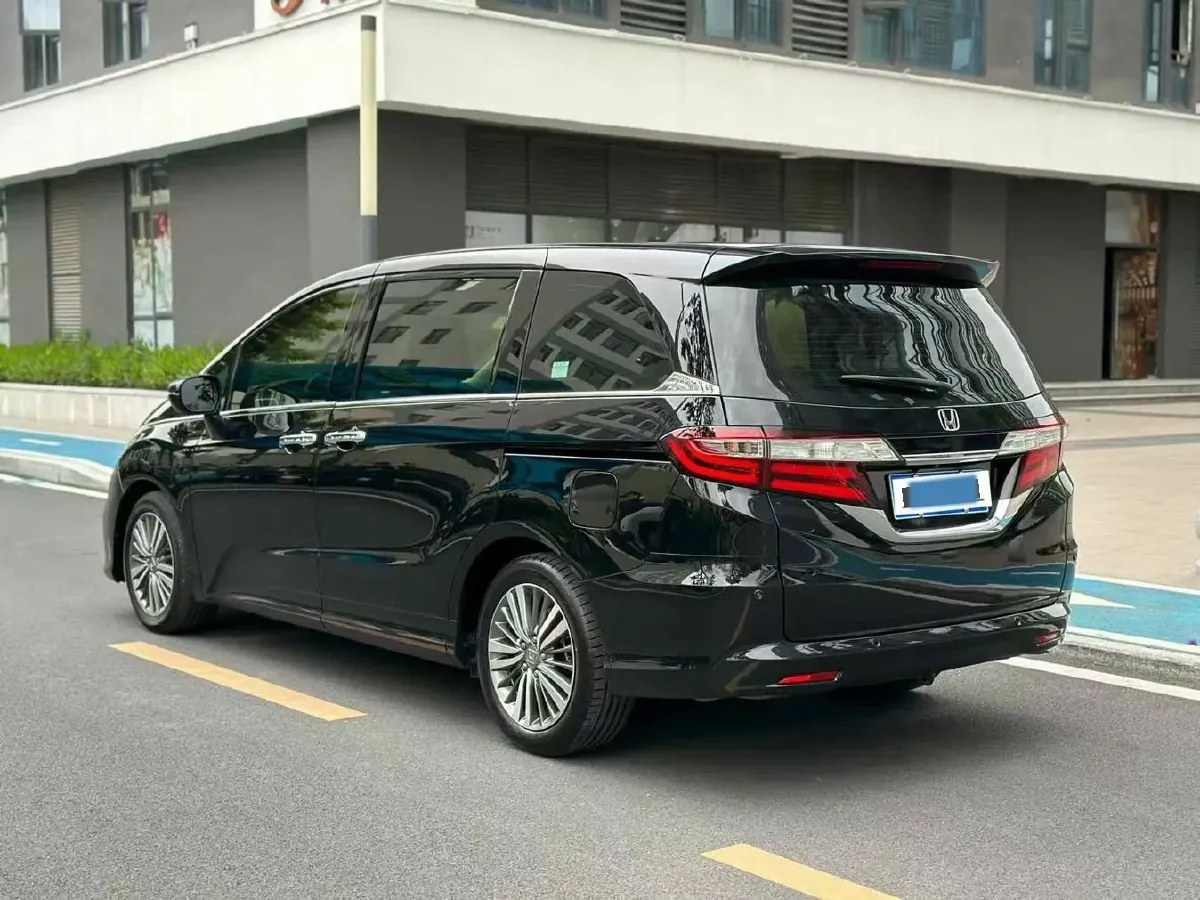 2018 Honda Odyssey 2.4L 186HP L4 CVT,autocango,china used car exporter,china ev exporter,chinese used car exporter,chinese used ev exporter