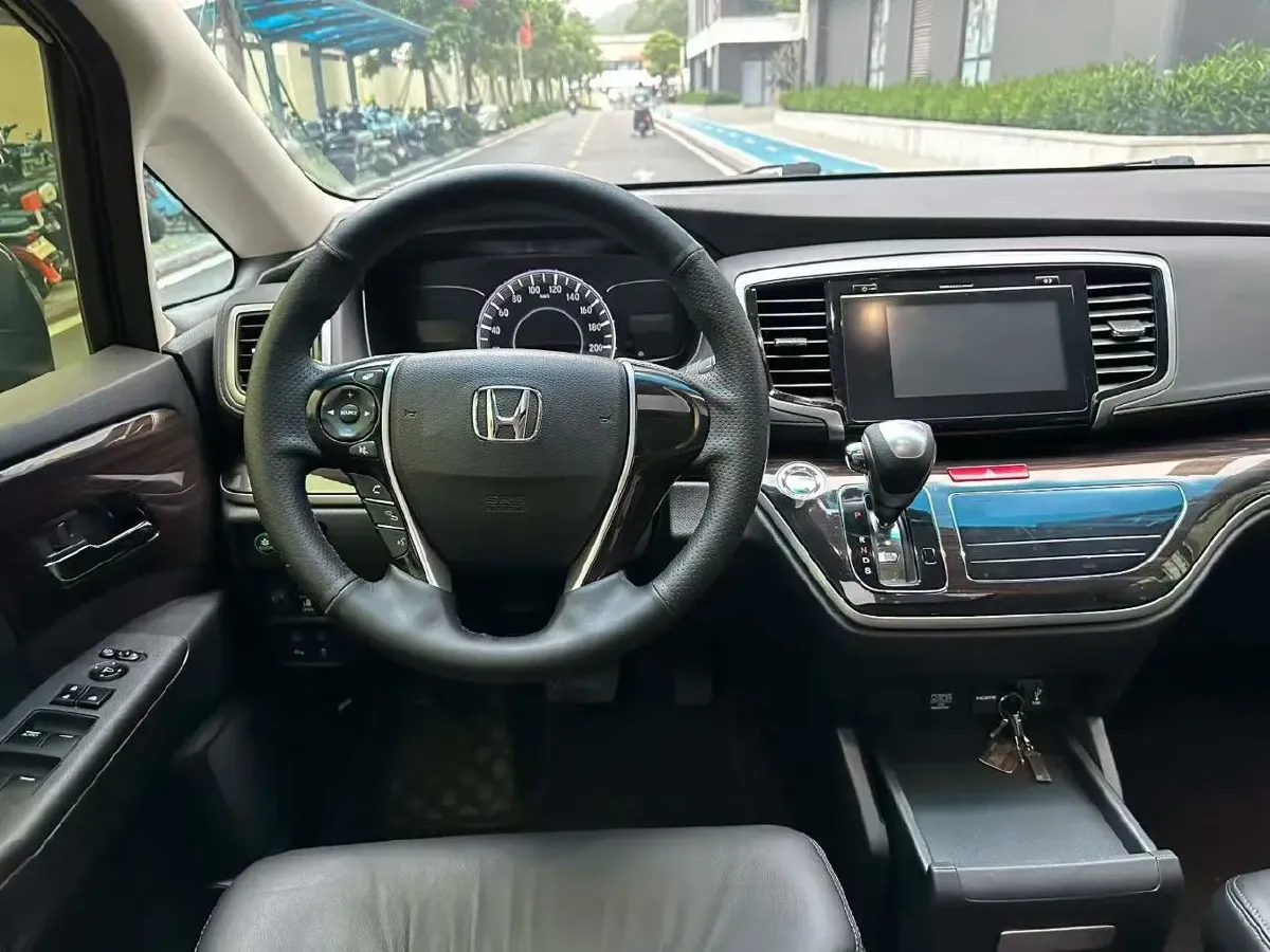 2018 Honda Odyssey 2.4L 186HP L4 CVT,autocango,china used car exporter,china ev exporter,chinese used car exporter,chinese used ev exporter
