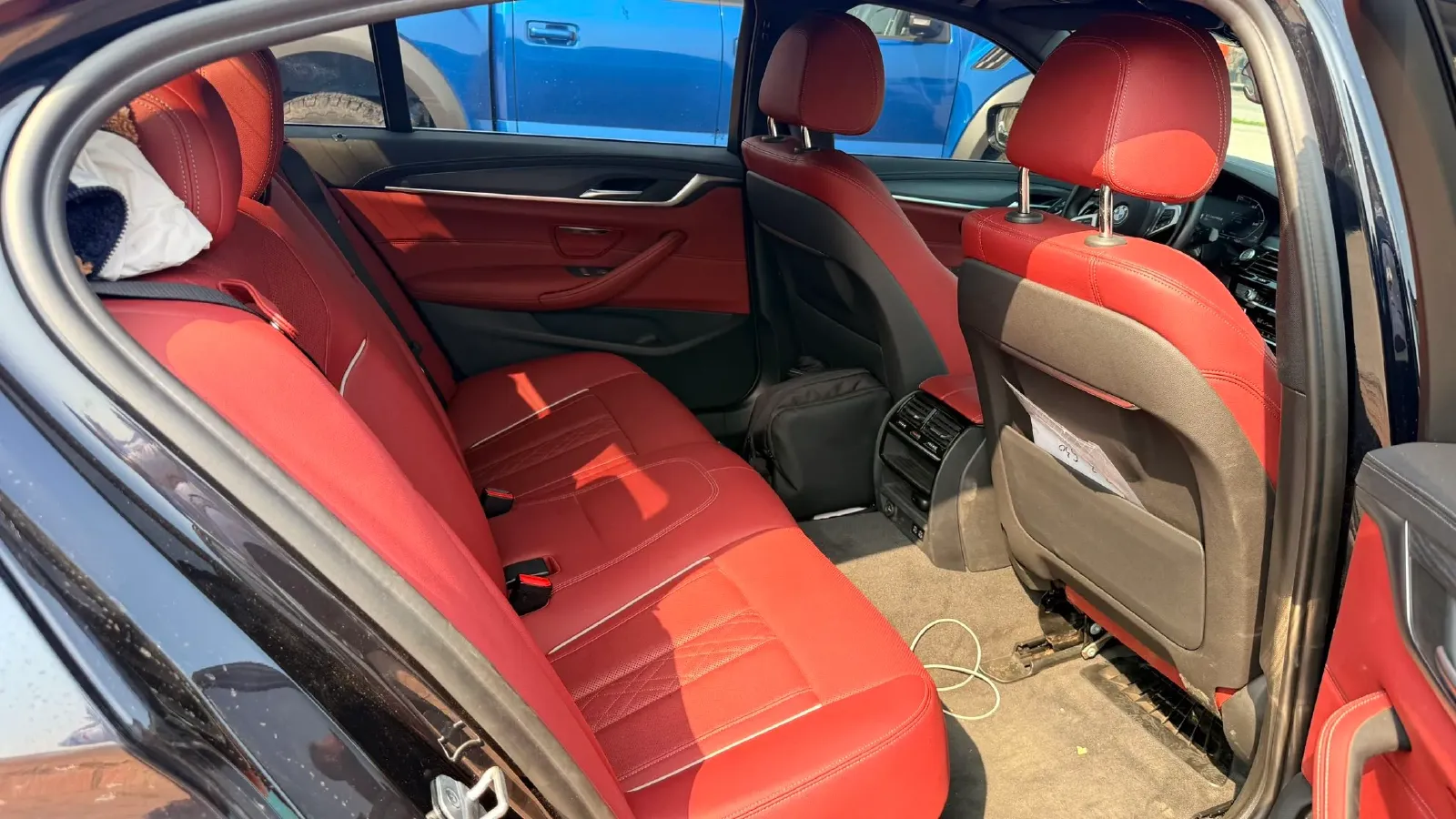 2021 BMW 5 Series 2.0T 252HP L4 8AT,autocango,china used car exporter,china ev exporter,chinese used car exporter,chinese used ev exporter