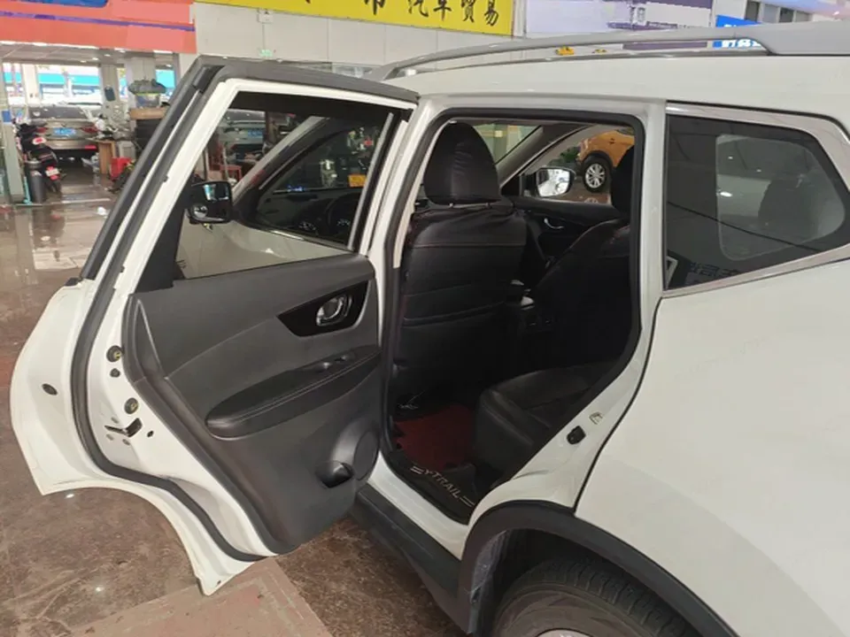 2019 Nissan X-Trail 2.0L 154HP L4 CVT,autocango,china used car exporter,china ev exporter,chinese used car exporter,chinese used ev exporter