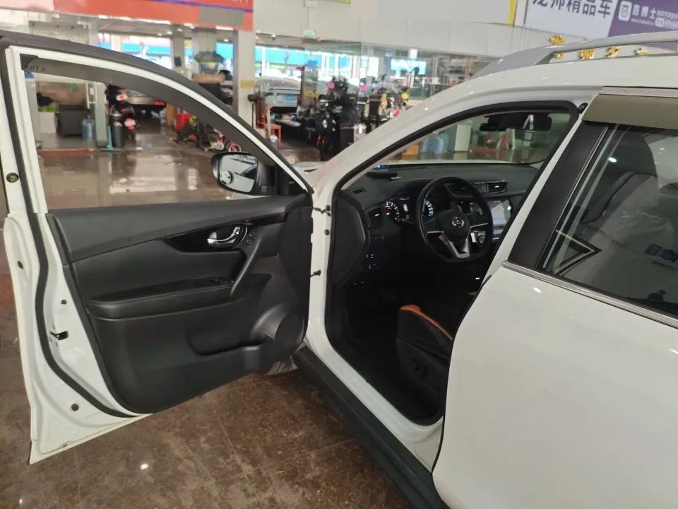 2019 Nissan X-Trail 2.0L 154HP L4 CVT,autocango,china used car exporter,china ev exporter,chinese used car exporter,chinese used ev exporter