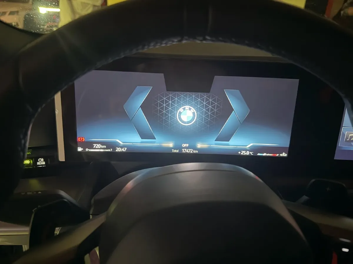 2025 BMW 5 Series 2.0T 258HP L4 8AT,autocango,china used car exporter,china ev exporter,chinese used car exporter,chinese used ev exporter