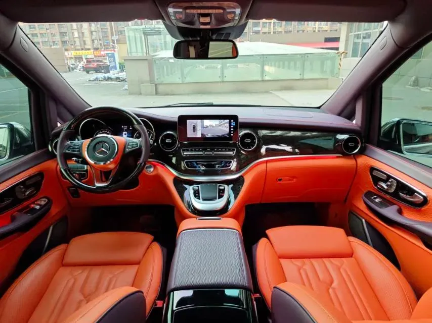 2022 Mercedes-Benz V Class 2.0T 211HP L4 9AT,autocango,china used car exporter,china ev exporter,chinese used car exporter,chinese used ev exporter