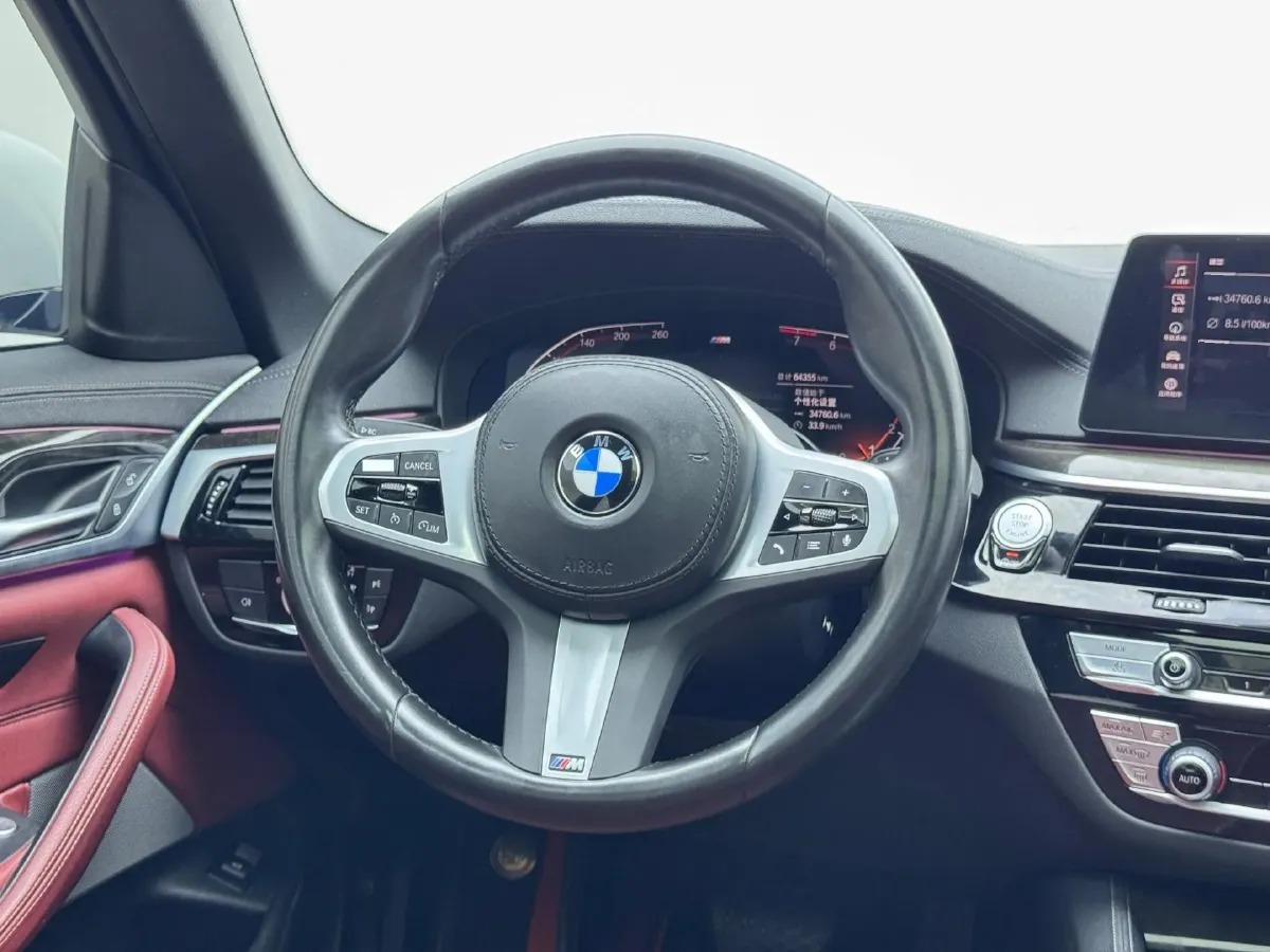 2022 BMW 5 Series 2.0T 184HP L4 8AT,autocango,china used car exporter,china ev exporter,chinese used car exporter,chinese used ev exporter