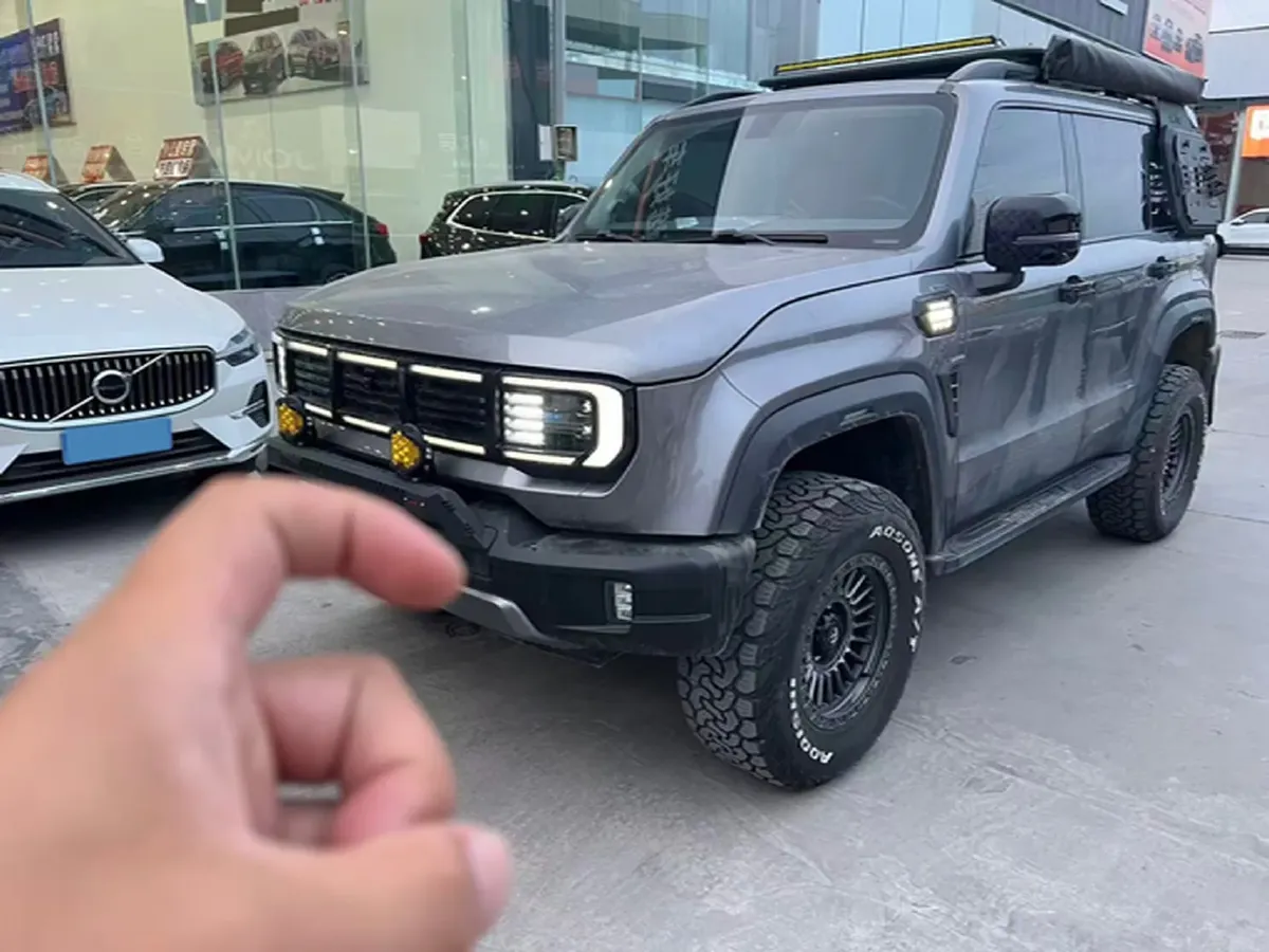 2024 Beijing BJ40 2.0T 245HP L4 8AT,autocango,china used car exporter,china ev exporter,chinese used car exporter,chinese used ev exporter