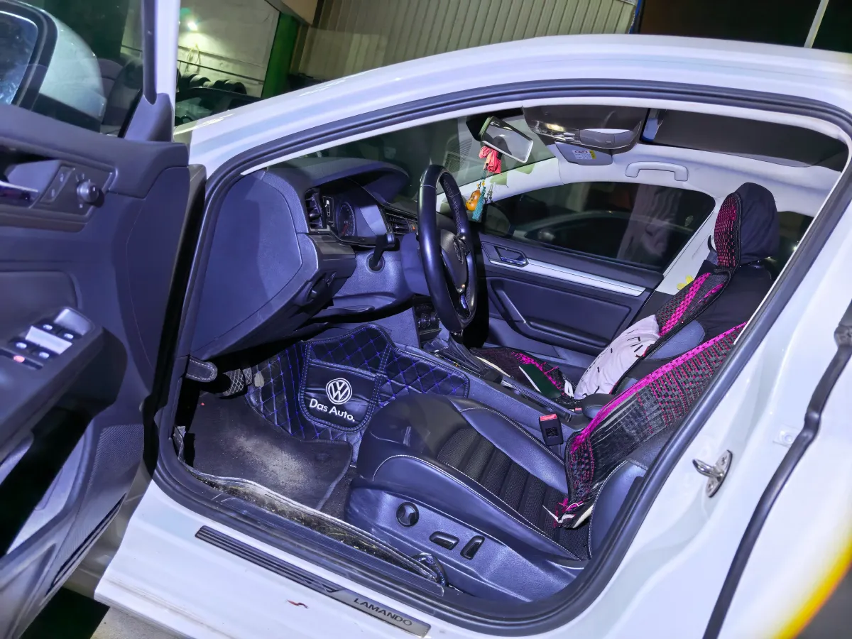 2019 Volkswagen Passat 1.4T 150HP L4 7DCT,autocango,china used car exporter,china ev exporter,chinese used car exporter,chinese used ev exporter