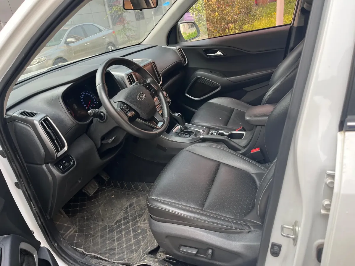 2018 Hyundai ix35 2.0L 160HP L4 6AT,autocango,china used car exporter,china ev exporter,chinese used car exporter,chinese used ev exporter