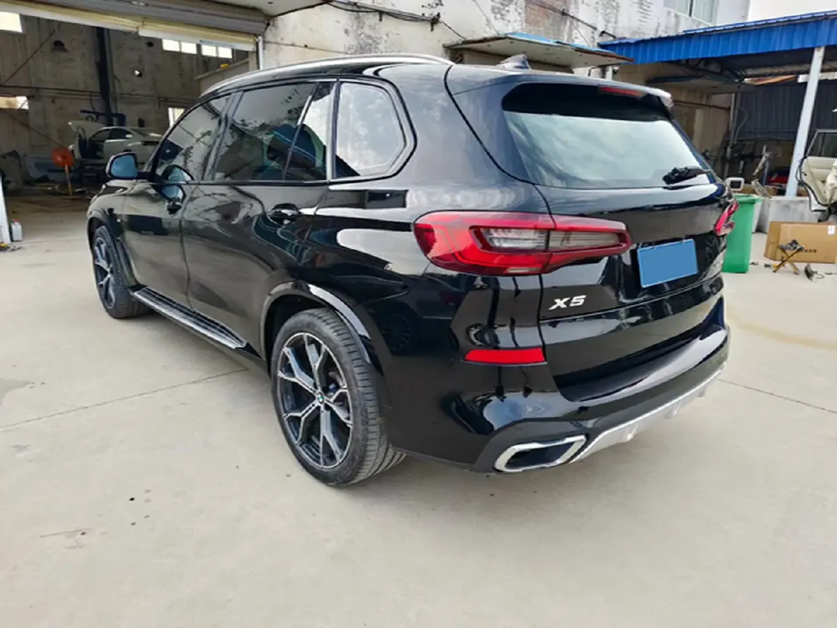 2022 BMW X5 3.0T 333HP L6 8AT,autocango,china used car exporter,china ev exporter,chinese used car exporter,chinese used ev exporter