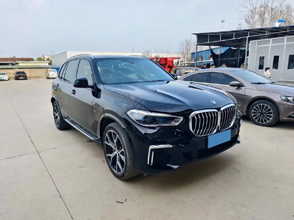 2022 BMW X5 3.0T 333HP L6 8AT,autocango,china used car exporter,china ev exporter,chinese used car exporter,chinese used ev exporter