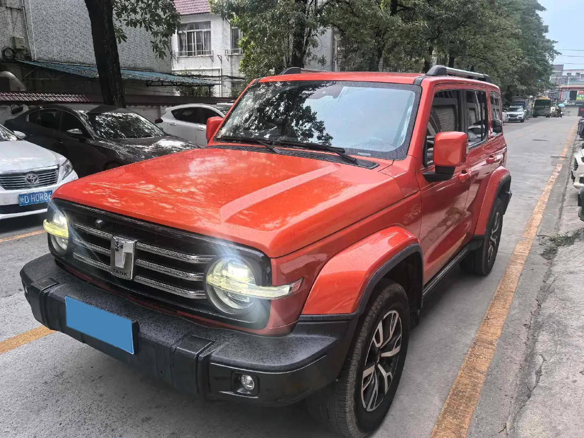2021 Tank 300 2.0T 227HP L4 8AT,autocango,china used car exporter,china ev exporter,chinese used car exporter,chinese used ev exporter
