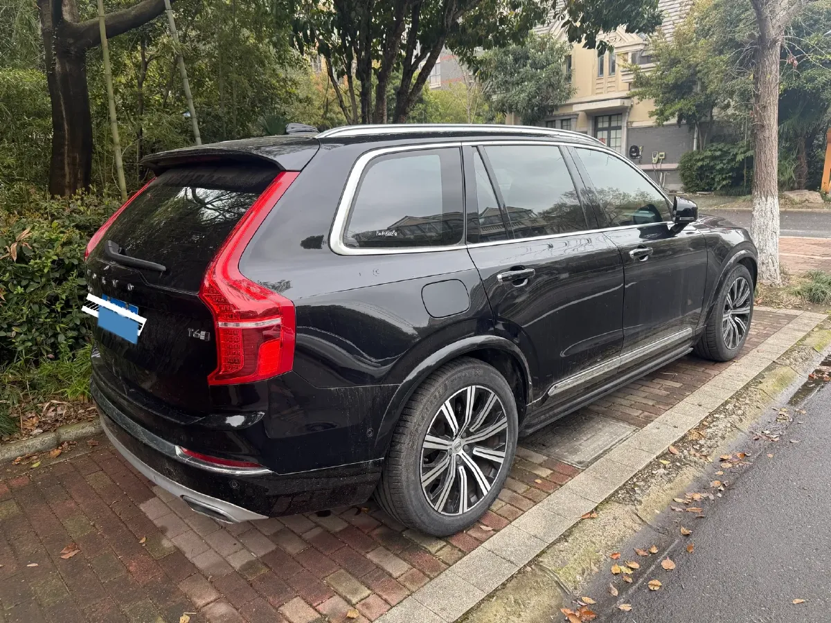 2020 Volvo XC90 2.0T 320HP L4 8AT,autocango,china used car exporter,china ev exporter,chinese used car exporter,chinese used ev exporter