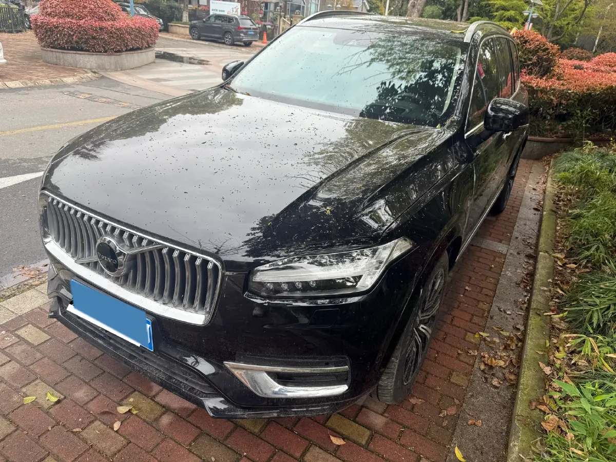 2020 Volvo XC90 2.0T 320HP L4 8AT,autocango,china used car exporter,china ev exporter,chinese used car exporter,chinese used ev exporter