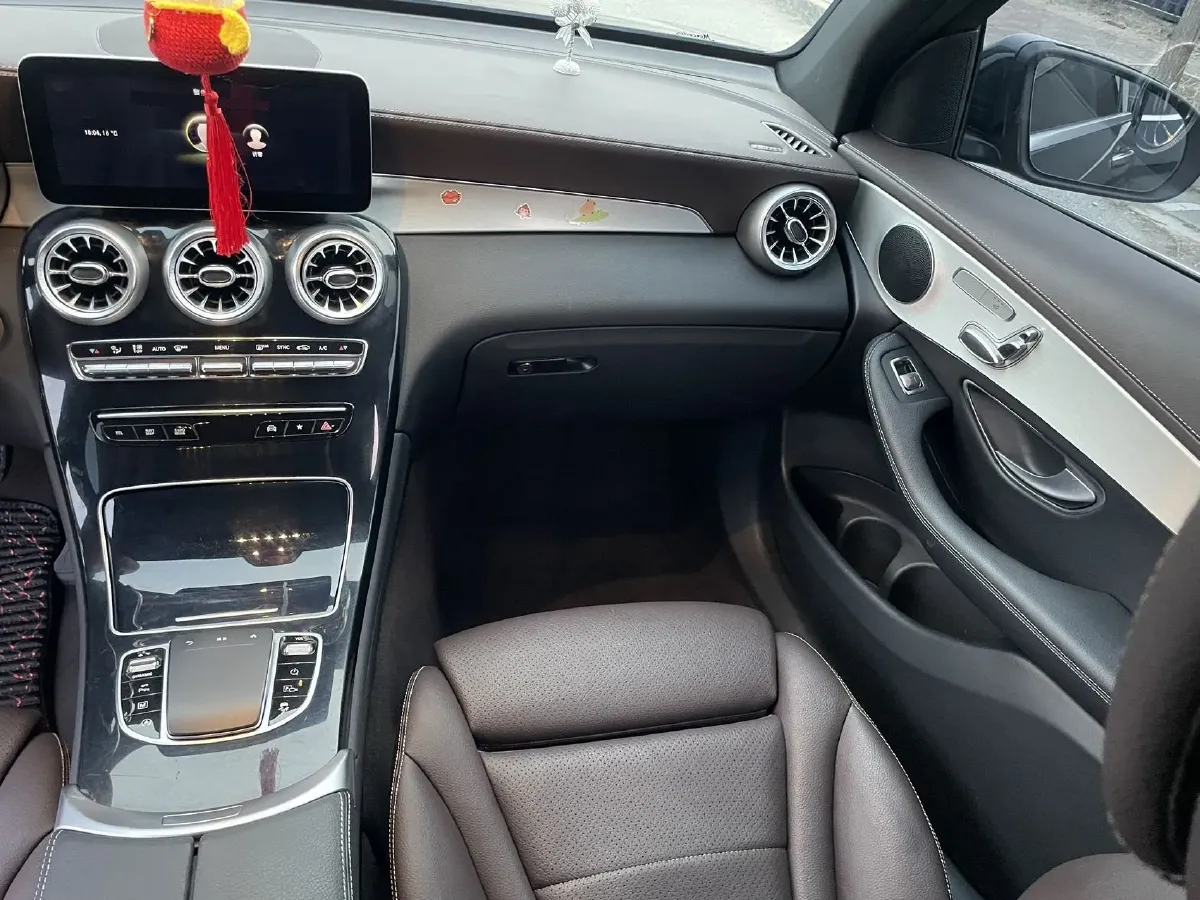 2022 Mercedes-Benz GLC Class 2.0T 197HP L4 9AT,autocango,china used car exporter,china ev exporter,chinese used car exporter,chinese used ev exporter