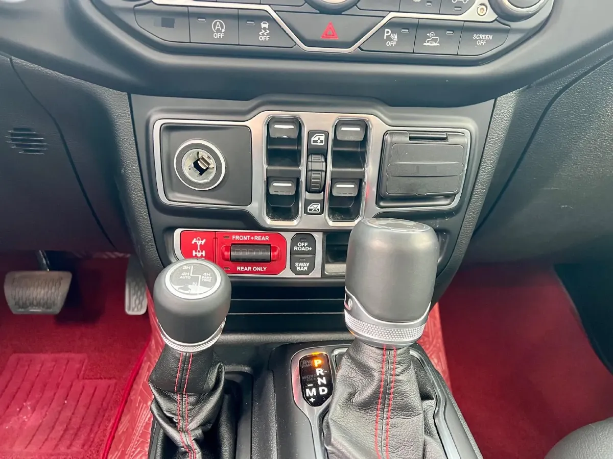 2021 Jeep Wrangler 2.0T 266HP L4 8AT,autocango,china used car exporter,china ev exporter,chinese used car exporter,chinese used ev exporter