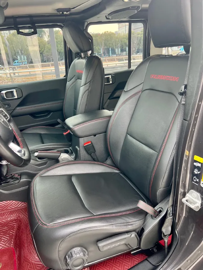 2021 Jeep Wrangler 2.0T 266HP L4 8AT,autocango,china used car exporter,china ev exporter,chinese used car exporter,chinese used ev exporter