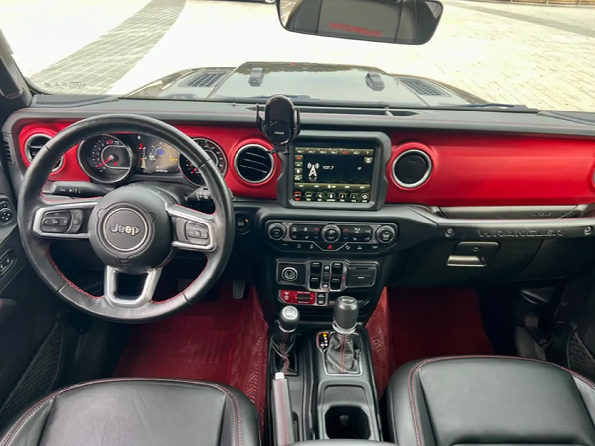 2021 Jeep Wrangler 2.0T 266HP L4 8AT,autocango,china used car exporter,china ev exporter,chinese used car exporter,chinese used ev exporter