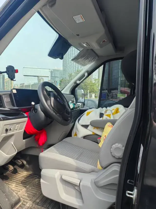 2024 Ford TransitT8 2.0T 154HP L4 7MT,autocango,china used car exporter,china ev exporter,chinese used car exporter,chinese used ev exporter