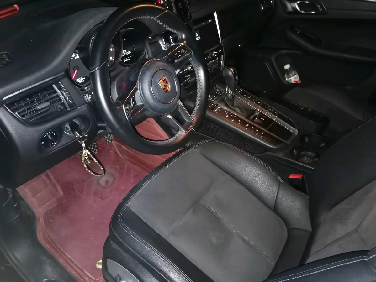 2018 Porsche Macan 2.0T 252HP L4 7DCT,autocango,china used car exporter,china ev exporter,chinese used car exporter,chinese used ev exporter