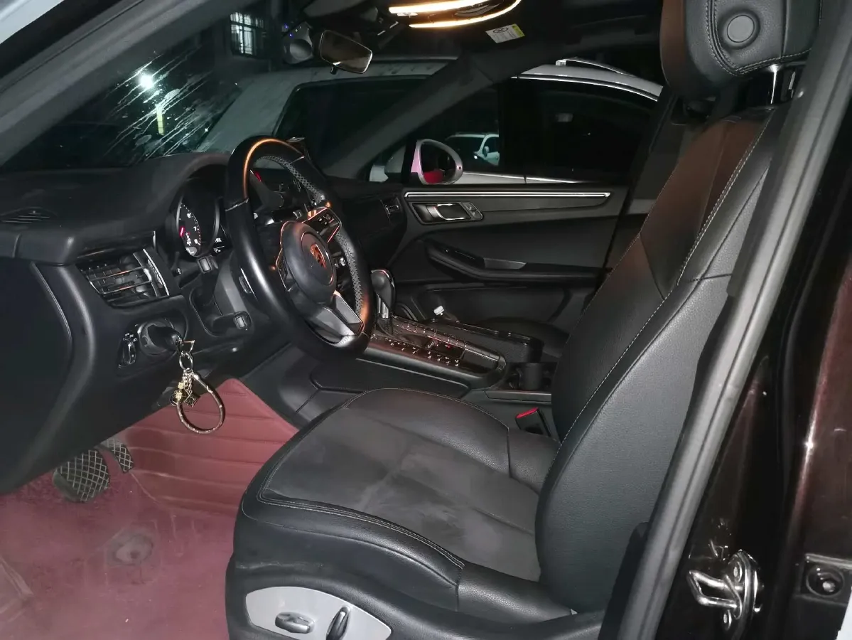 2018 Porsche Macan 2.0T 252HP L4 7DCT,autocango,china used car exporter,china ev exporter,chinese used car exporter,chinese used ev exporter