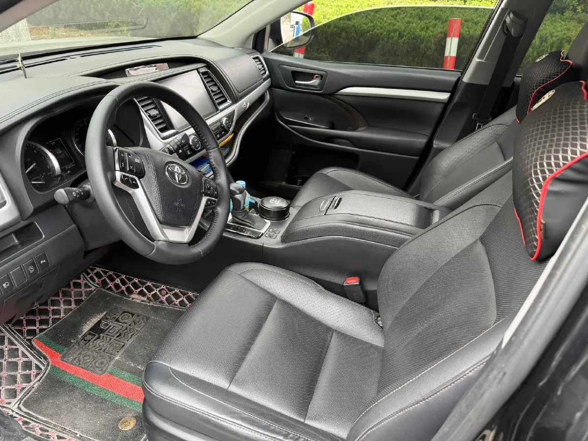 2021 Toyota Highlander 2.0T 220HP L4 6AT,autocango,china used car exporter,china ev exporter,chinese used car exporter,chinese used ev exporter