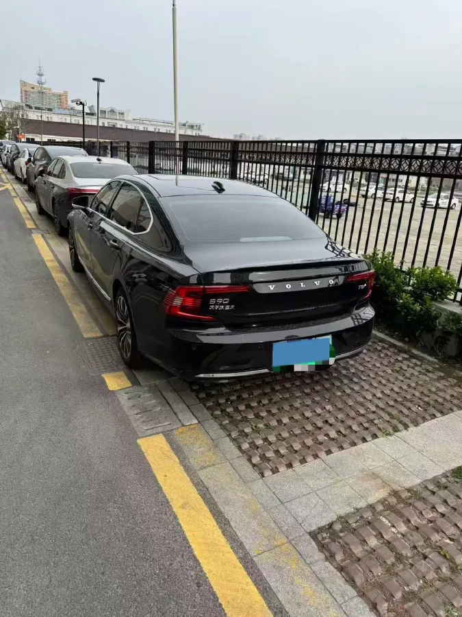2025 Volvo S90 PHEV 2.0T 310HP L4 8AT PHEV 18.831KWH,autocango,china used car exporter,china ev exporter,chinese used car exporter,chinese used ev exporter