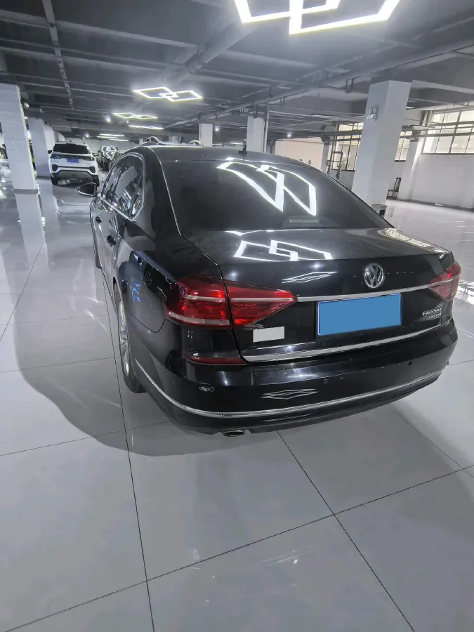 2017 Volkswagen Passat 1.8T 180HP L4 7DCT,autocango,china used car exporter,china ev exporter,chinese used car exporter,chinese used ev exporter