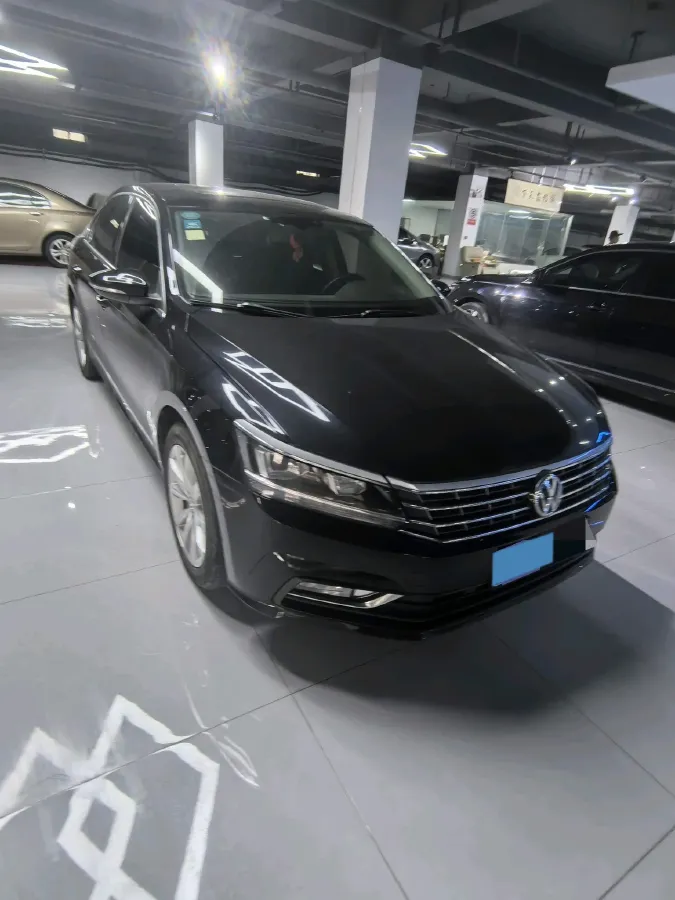 2017 Volkswagen Passat 1.8T 180HP L4 7DCT,autocango,china used car exporter,china ev exporter,chinese used car exporter,chinese used ev exporter