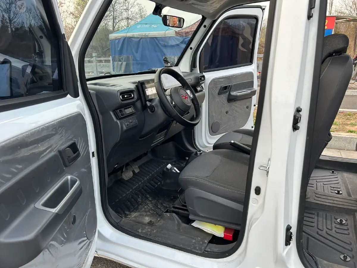 2025 WuLing ZhiGuang BEV 17.7KWH,autocango,china used car exporter,china ev exporter,chinese used car exporter,chinese used ev exporter