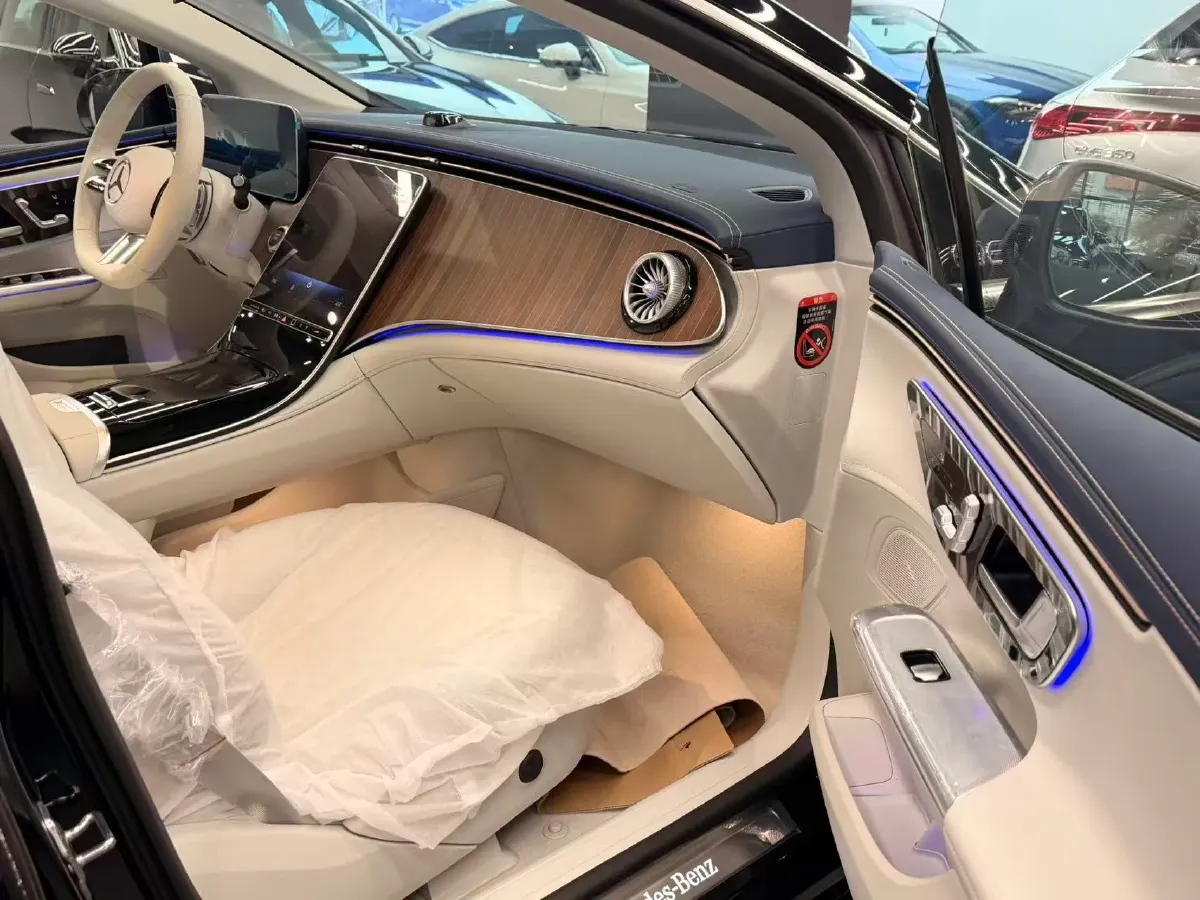 2025 Mercedes-Benz EQE Class BEV 96.1KWH,autocango,china used car exporter,china ev exporter,chinese used car exporter,chinese used ev exporter