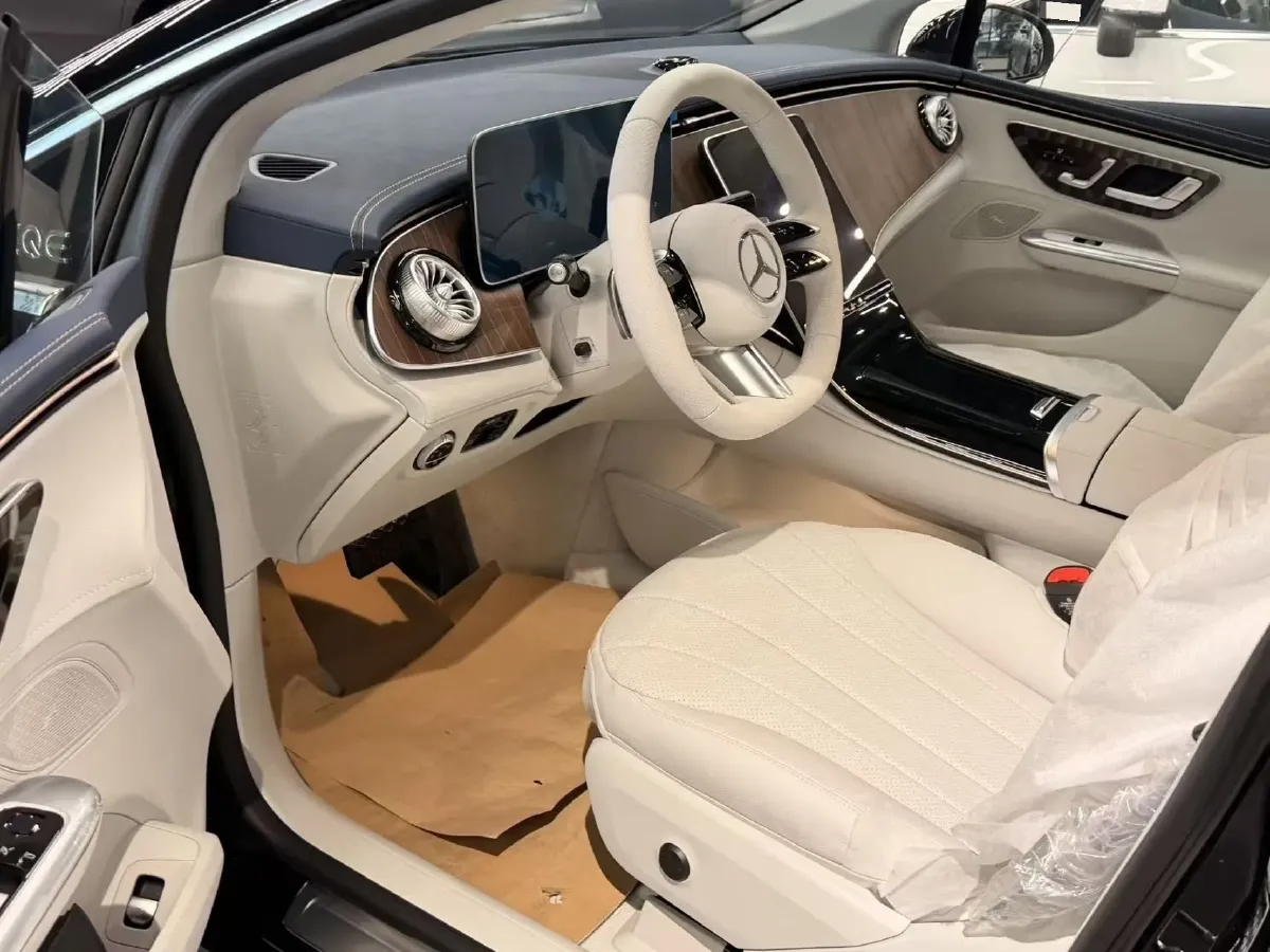 2025 Mercedes-Benz EQE Class BEV 96.1KWH,autocango,china used car exporter,china ev exporter,chinese used car exporter,chinese used ev exporter