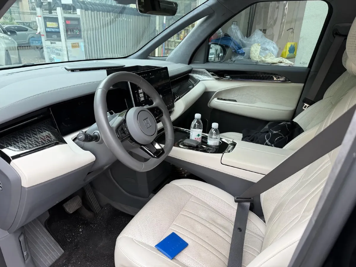 2022 Zeekr 009 BEV 116KWH,autocango,china used car exporter,china ev exporter,chinese used car exporter,chinese used ev exporter