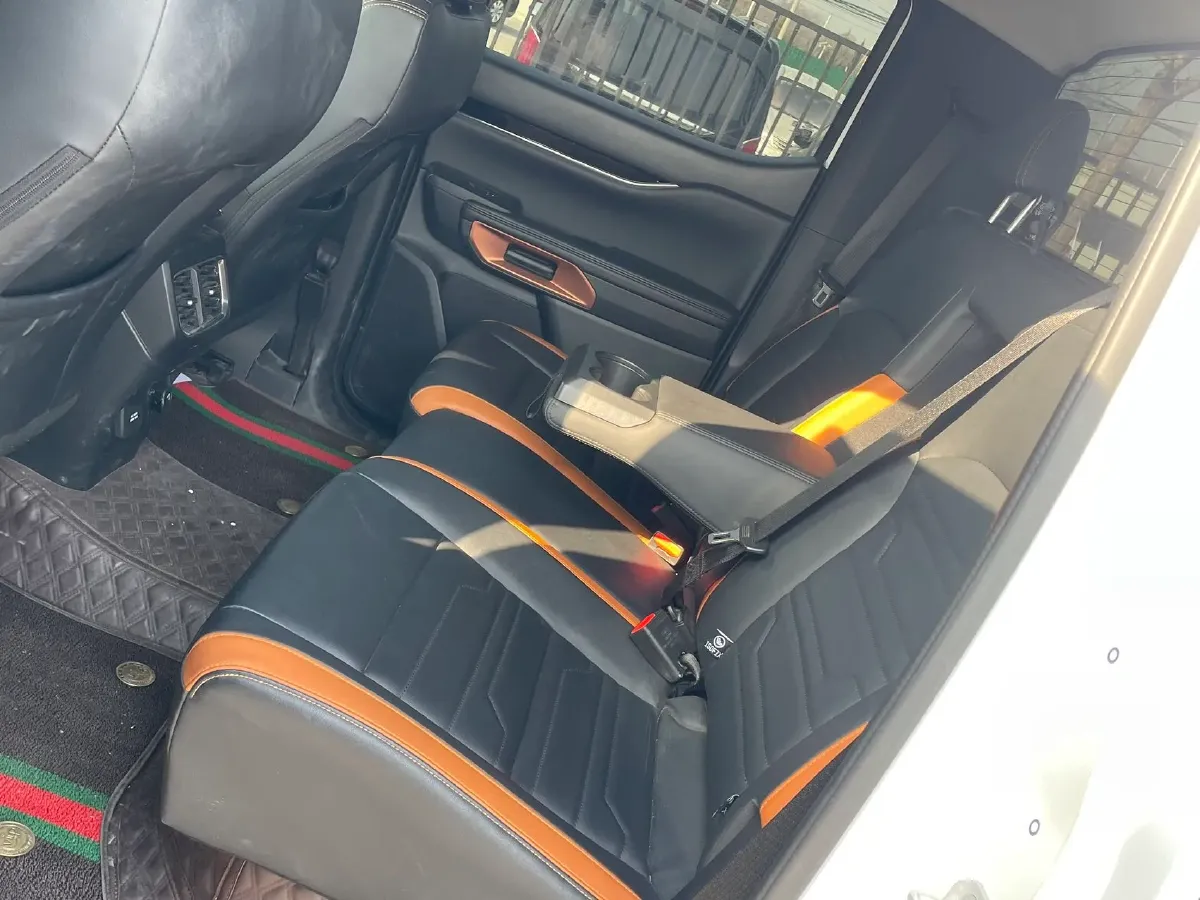 2023 Ford Ranger 2.3T 186HP L4 8AT,autocango,china used car exporter,china ev exporter,chinese used car exporter,chinese used ev exporter