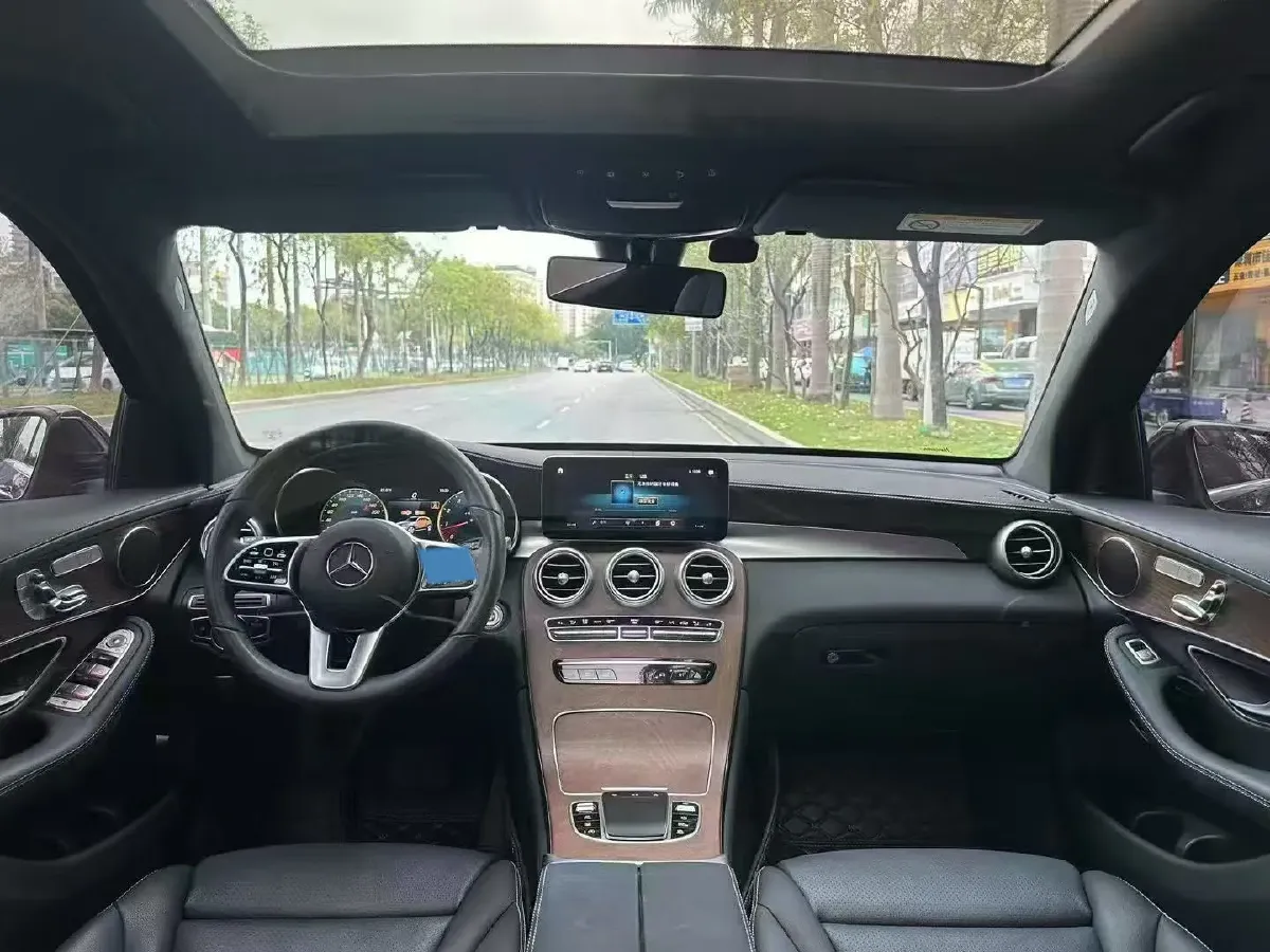 2022 Mercedes-Benz GLC Class 2.0T 197HP L4 9AT,autocango,china used car exporter,china ev exporter,chinese used car exporter,chinese used ev exporter